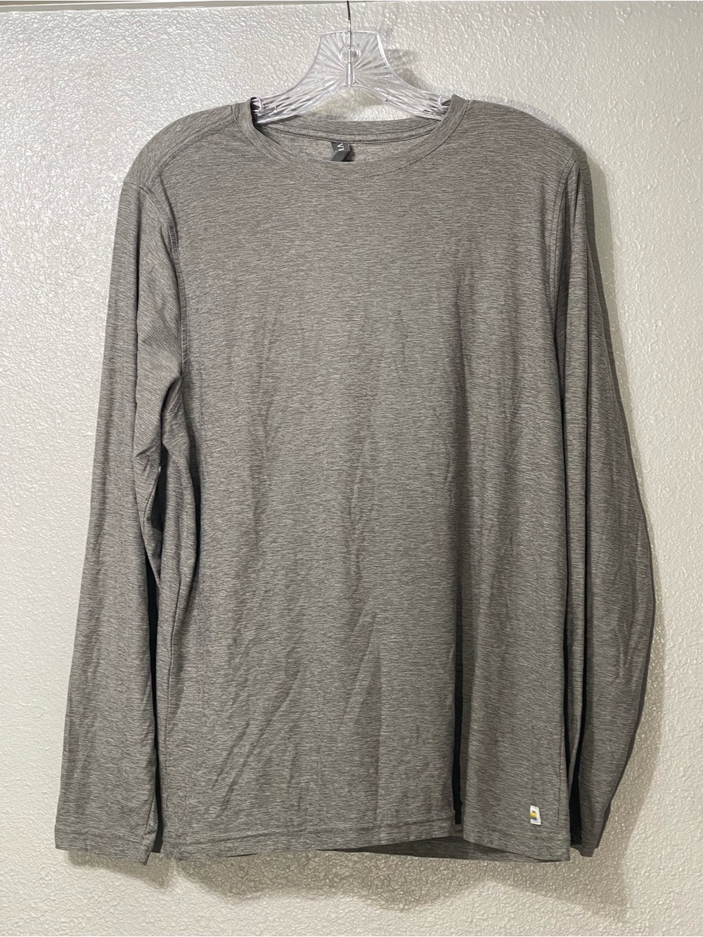 Vuori Long Sleeve Strato Tech Tee - Heather Gray - Size M